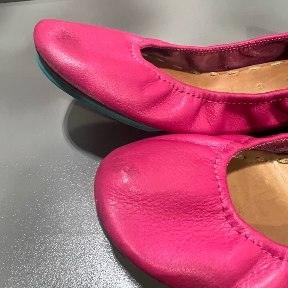 Tieks Italian Leather Vibrant Pink Leather Flats size 6 - Picture 7 of 9